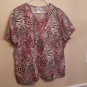 2XL Animal print scrub top